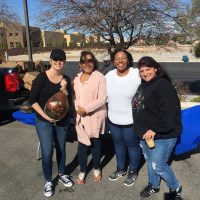 2017 Thanksgiving Turkey Giveaway group photo